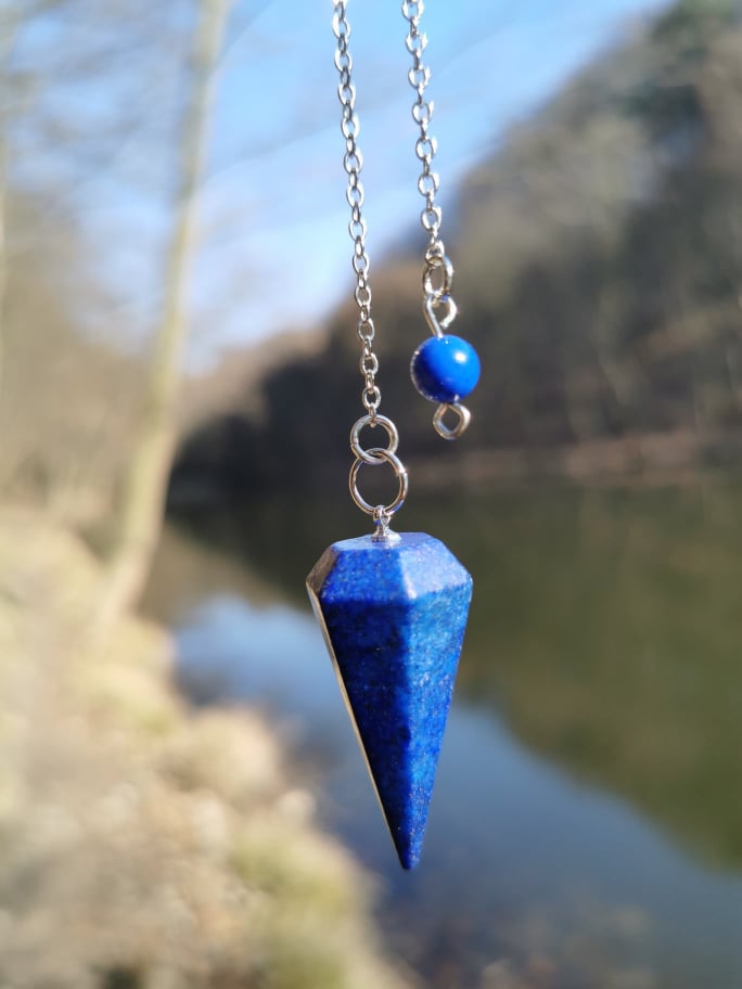 Lapis lazuli kyvadlo