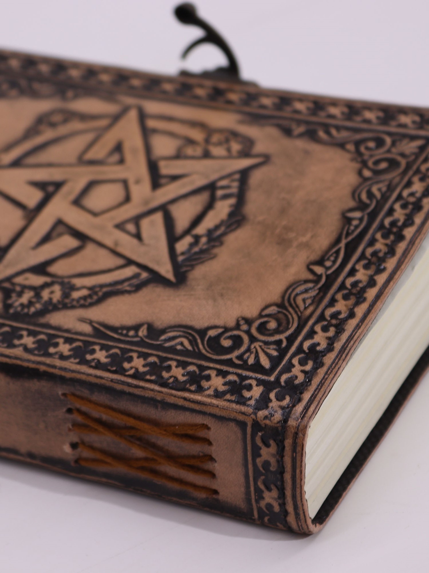 Kožený zápisník pentagram