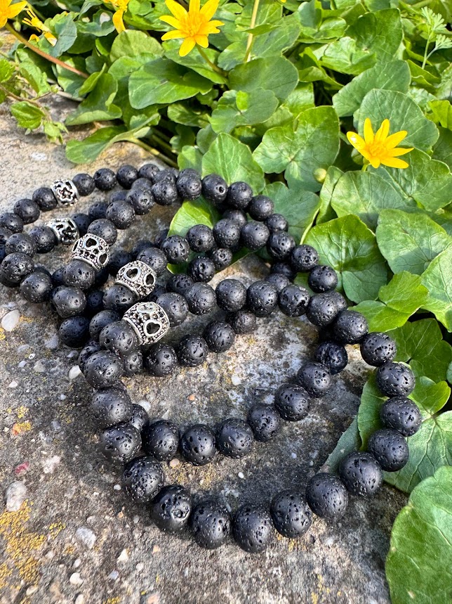 Lávový kameň - Dotyk zeme