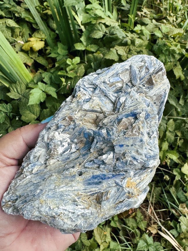 Kyanit surový 1,076 g