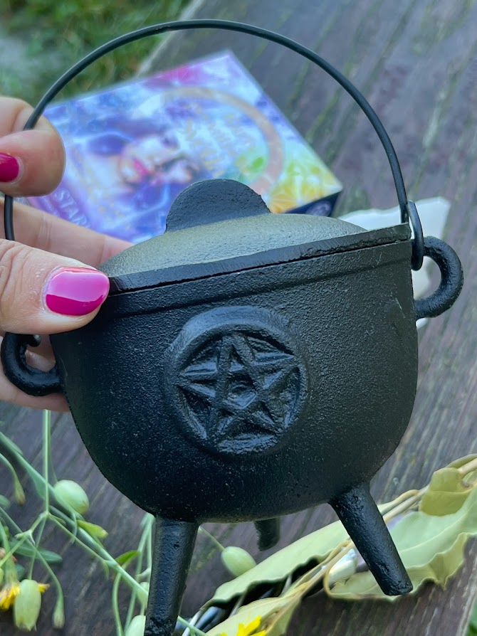 Liatinový kotlík veľký Pentagram