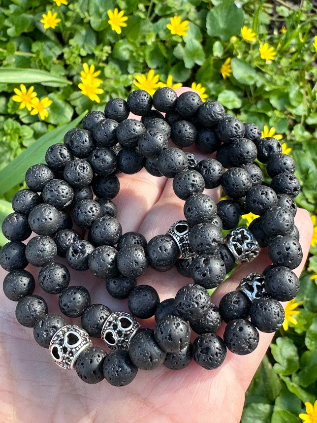 Lávový kameň - Dotyk zeme