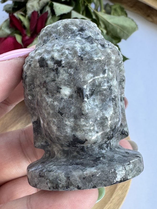 Yooperlit Budha